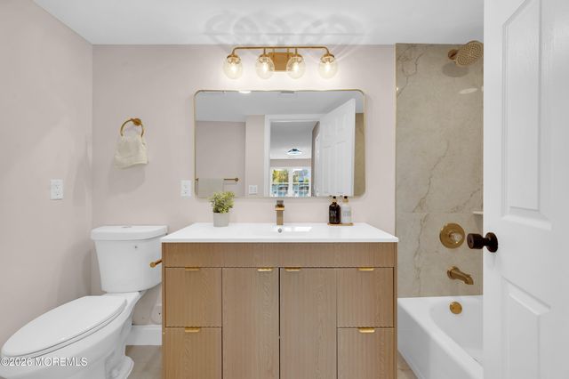 1213 Waters Edge Drive, Toms River, NJ 08753