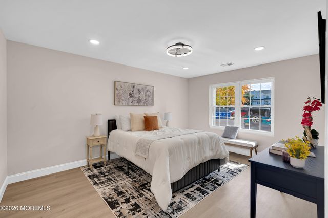 1213 Waters Edge Drive, Toms River, NJ 08753