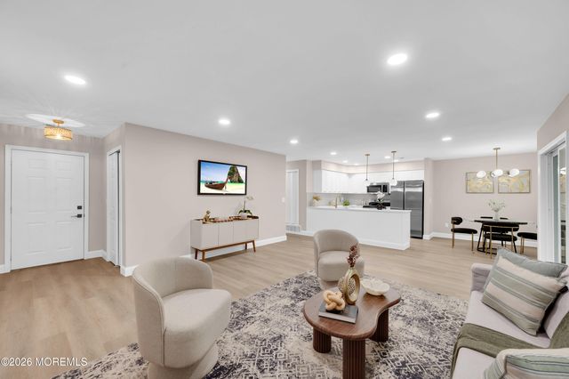1213 Waters Edge Drive, Toms River, NJ 08753