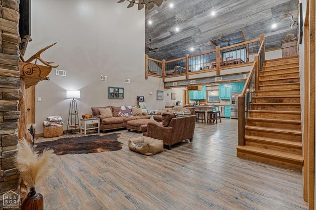 1323 CR 304, Jonesboro, AR 72401