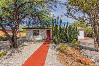 2549 E La Cienega Drive, Tucson, AZ 85716