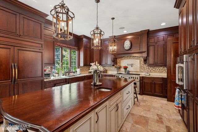 100 Richdale Road, Colts Neck, NJ 07722