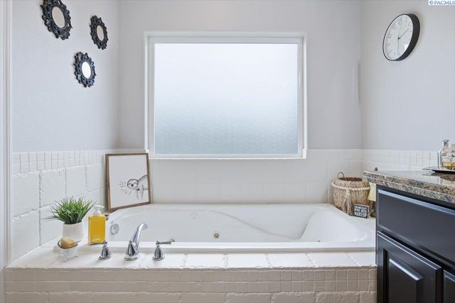 5 Tulip Ct., Pasco, WA 99301