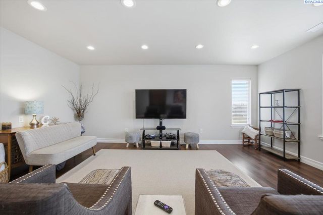 5 Tulip Ct., Pasco, WA 99301