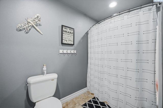 5 Tulip Ct., Pasco, WA 99301