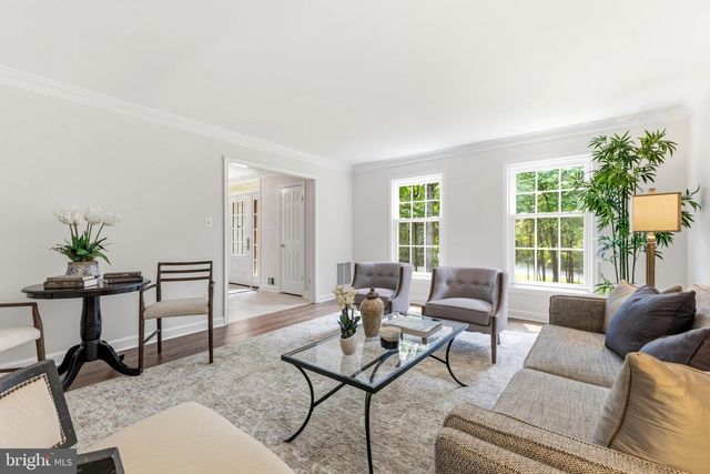 9200 RIPPLE BROOK RD, Great Falls, VA 22066