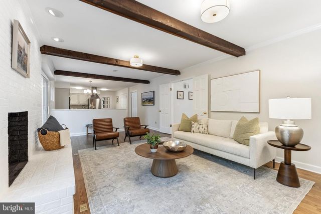9200 RIPPLE BROOK RD, Great Falls, VA 22066