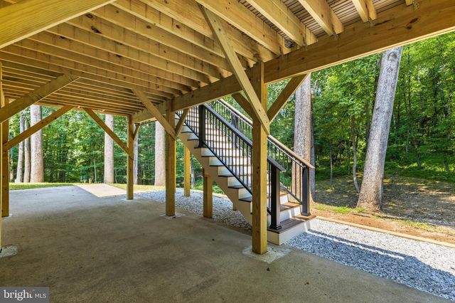 9200 RIPPLE BROOK RD, Great Falls, VA 22066