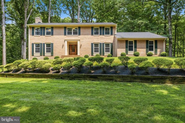 9200 RIPPLE BROOK RD, Great Falls, VA 22066