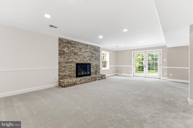 9200 RIPPLE BROOK RD, Great Falls, VA 22066