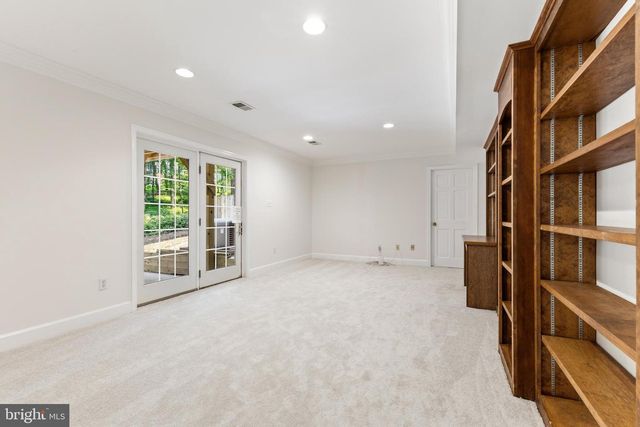 9200 RIPPLE BROOK RD, Great Falls, VA 22066