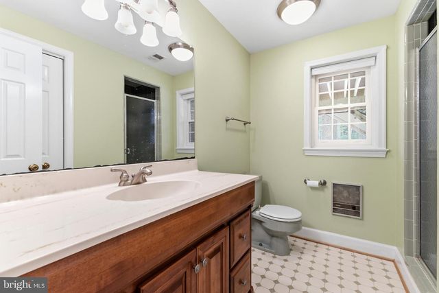 9200 RIPPLE BROOK RD, Great Falls, VA 22066