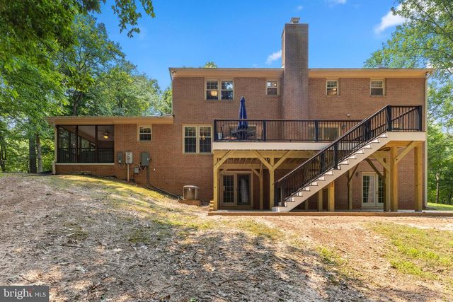 9200 RIPPLE BROOK RD, Great Falls, VA 22066