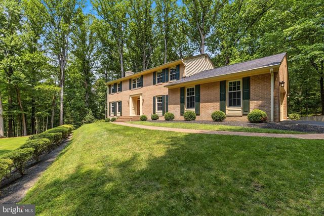 9200 RIPPLE BROOK RD, Great Falls, VA 22066