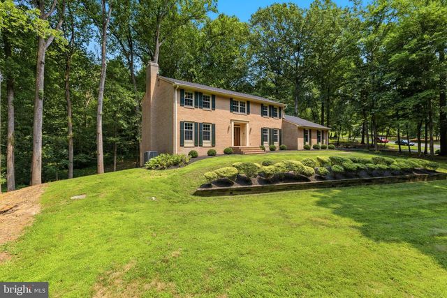 9200 RIPPLE BROOK RD, Great Falls, VA 22066