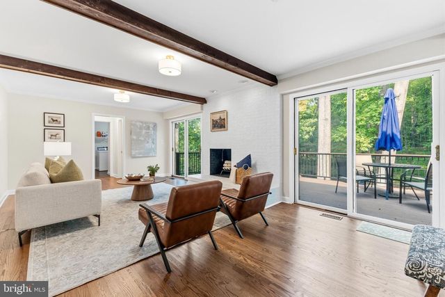 9200 RIPPLE BROOK RD, Great Falls, VA 22066