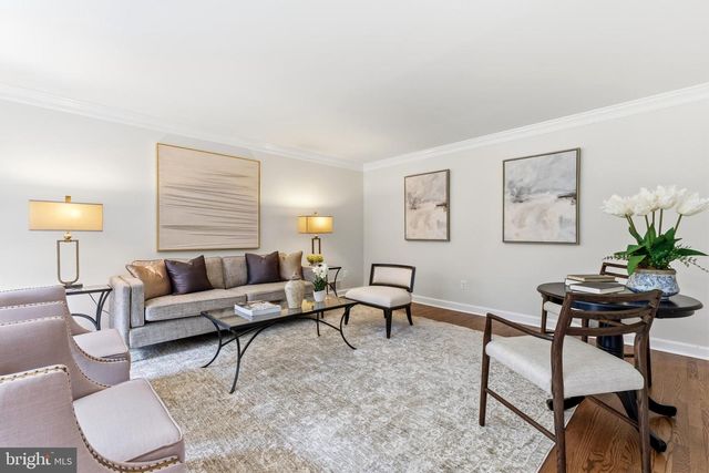 9200 RIPPLE BROOK RD, Great Falls, VA 22066