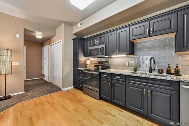 22920 E Roxbury Drive E, Aurora, CO 80016