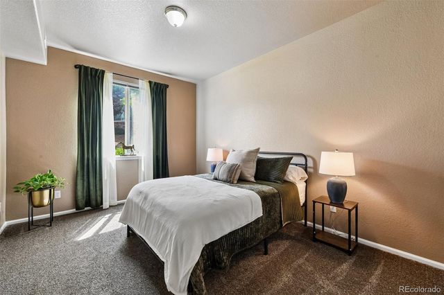 22920 E Roxbury Drive E, Aurora, CO 80016