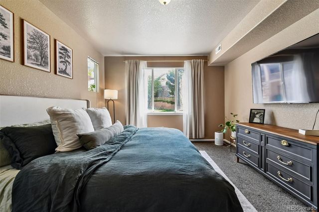 22920 E Roxbury Drive E, Aurora, CO 80016