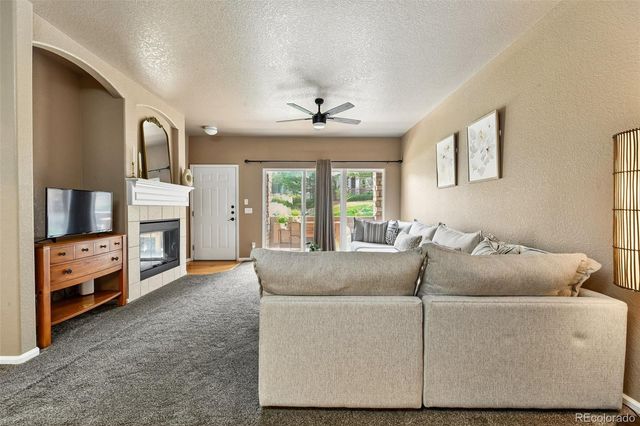 22920 E Roxbury Drive E, Aurora, CO 80016