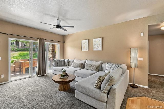 22920 E Roxbury Drive E, Aurora, CO 80016