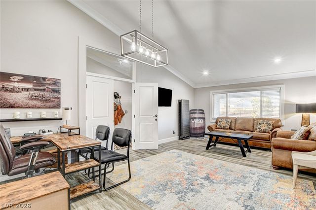 5353 Dorrell Lane, Las Vegas, NV 89131