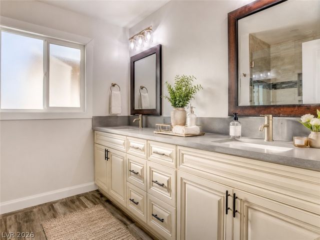 5353 Dorrell Lane, Las Vegas, NV 89131