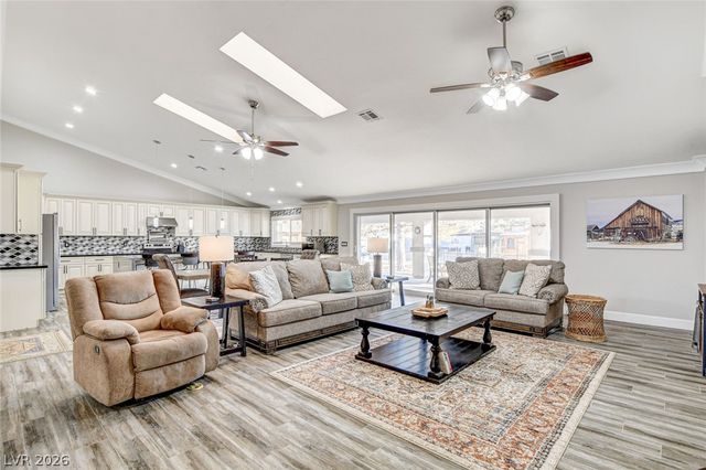 5353 Dorrell Lane, Las Vegas, NV 89131