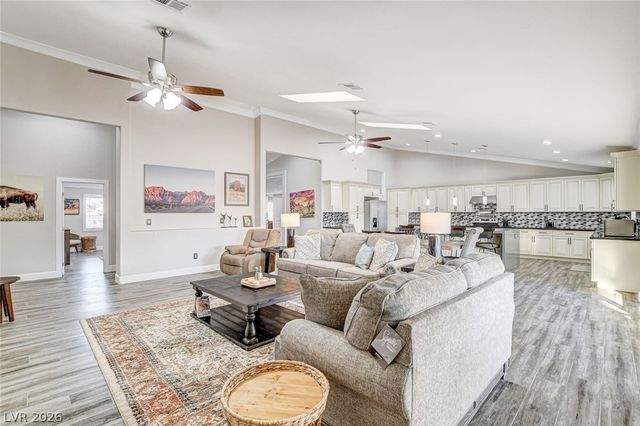 5353 Dorrell Lane, Las Vegas, NV 89131