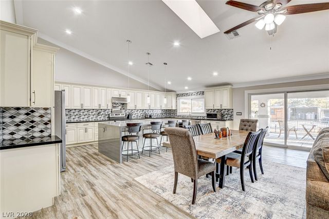 5353 Dorrell Lane, Las Vegas, NV 89131