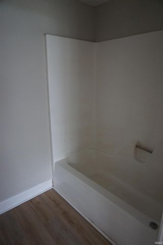 4020 N Fourth Avenue, Evansville, IN 47711