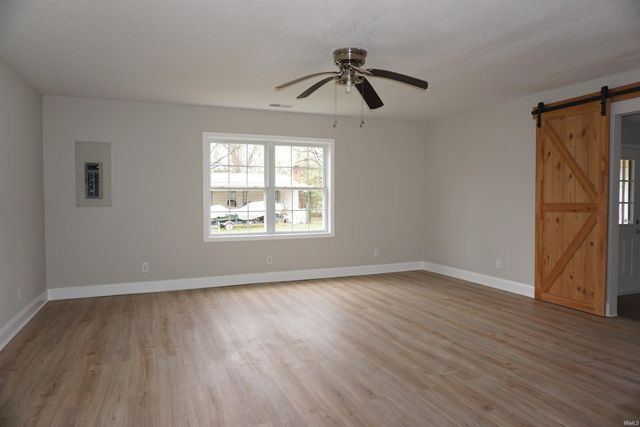 4020 N Fourth Avenue, Evansville, IN 47711