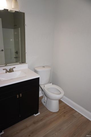 4020 N Fourth Avenue, Evansville, IN 47711