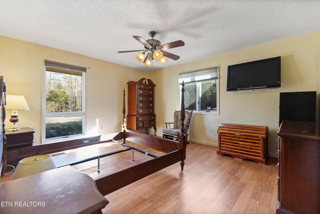 14429 Burton Rd, Birchwood, TN 37308