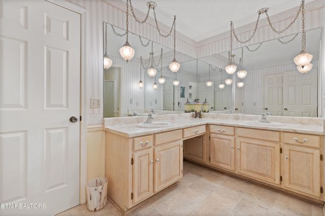 14429 Burton Rd, Birchwood, TN 37308