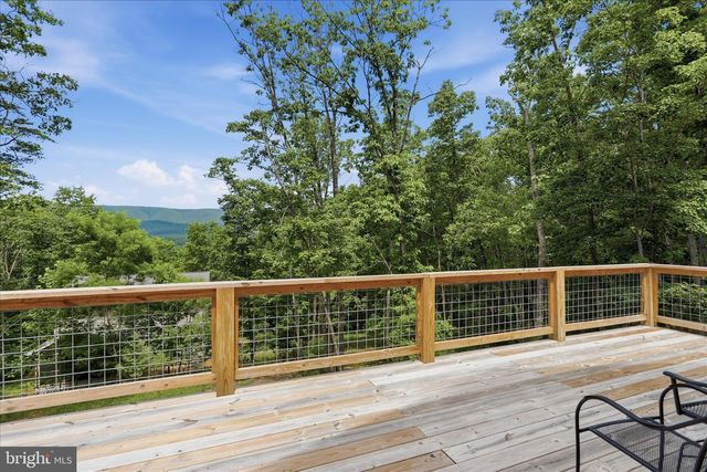 8315 SUPINLICK RIDGE RD, Mt Jackson, VA 22842