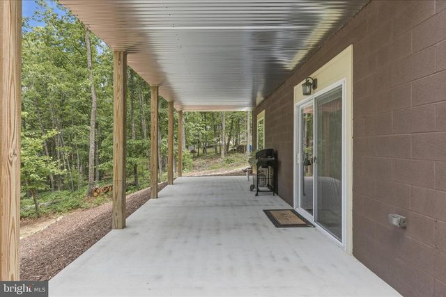 8315 SUPINLICK RIDGE RD, Mt Jackson, VA 22842