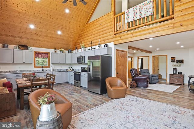 8315 SUPINLICK RIDGE RD, Mt Jackson, VA 22842