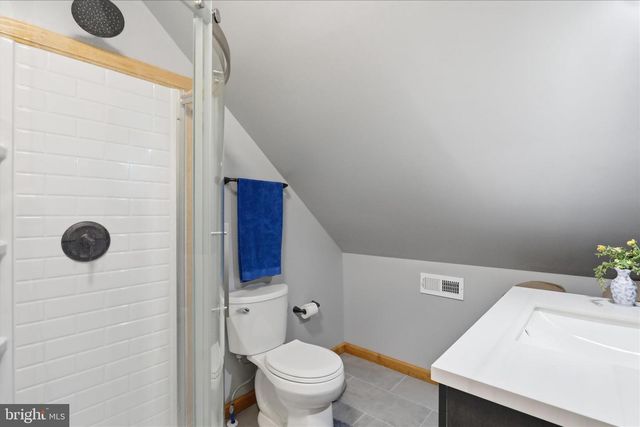8315 SUPINLICK RIDGE RD, Mt Jackson, VA 22842