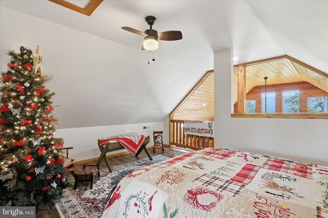 8315 SUPINLICK RIDGE RD, Mt Jackson, VA 22842
