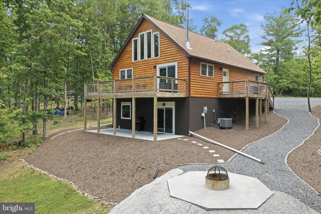 8315 SUPINLICK RIDGE RD, Mt Jackson, VA 22842