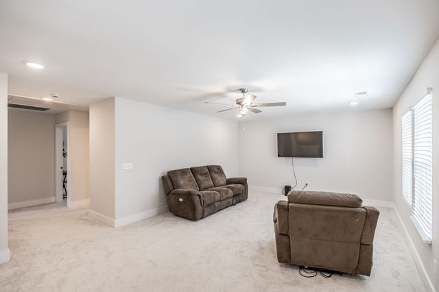 137 Cavalcade Loop, Gallatin, TN 37066