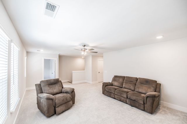 137 Cavalcade Loop, Gallatin, TN 37066