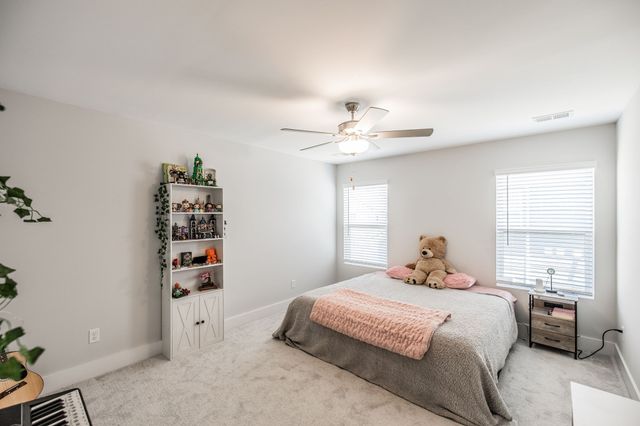 137 Cavalcade Loop, Gallatin, TN 37066