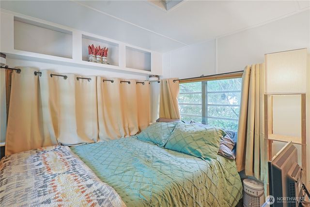 137 Paradise Drive, Ashford, WA 98304