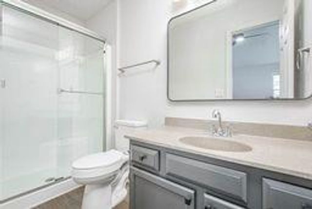 4612 NE Whispering Winds Drive C, Lee's Summit, MO 64064