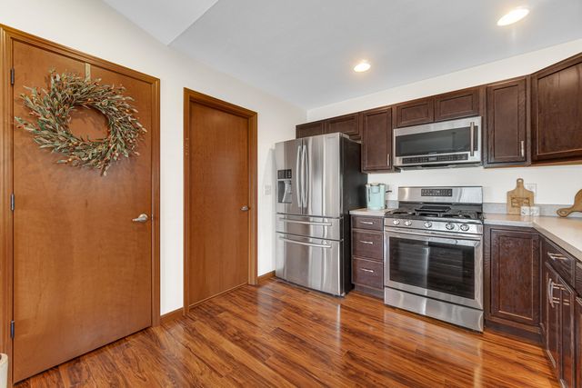 202 Allison Lane, La Porte, IN 46350