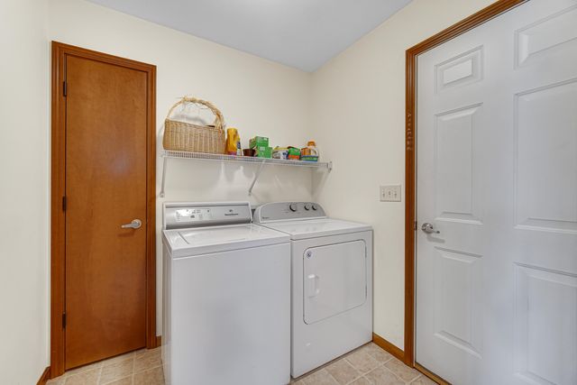 202 Allison Lane, La Porte, IN 46350