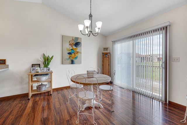 202 Allison Lane, La Porte, IN 46350